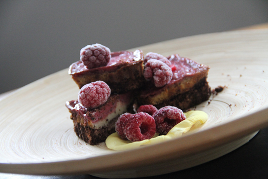 RaspberryBrownieBars2